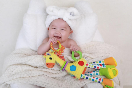 代怀包生男孩机构宝宝发烧精神不好 代怀包生男孩机构宝宝发烧精神不好